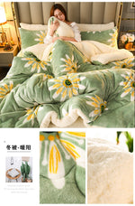 Load image into Gallery viewer, Winter Super Warm Cashmere Quilt Thick Flannel and Lamb Double-faced Velvet Wool Blankets
